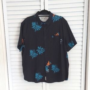 Penguin Shirt, Size XXL,‎ Navy Blue, Hawaiian Floral, Short Sleeves, Buttondown